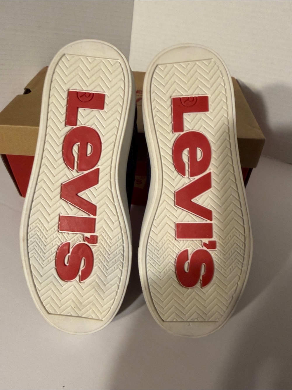 Levi's Kids Dark Navy and White Hook & Loop Sneakers - Picture 3 of 5